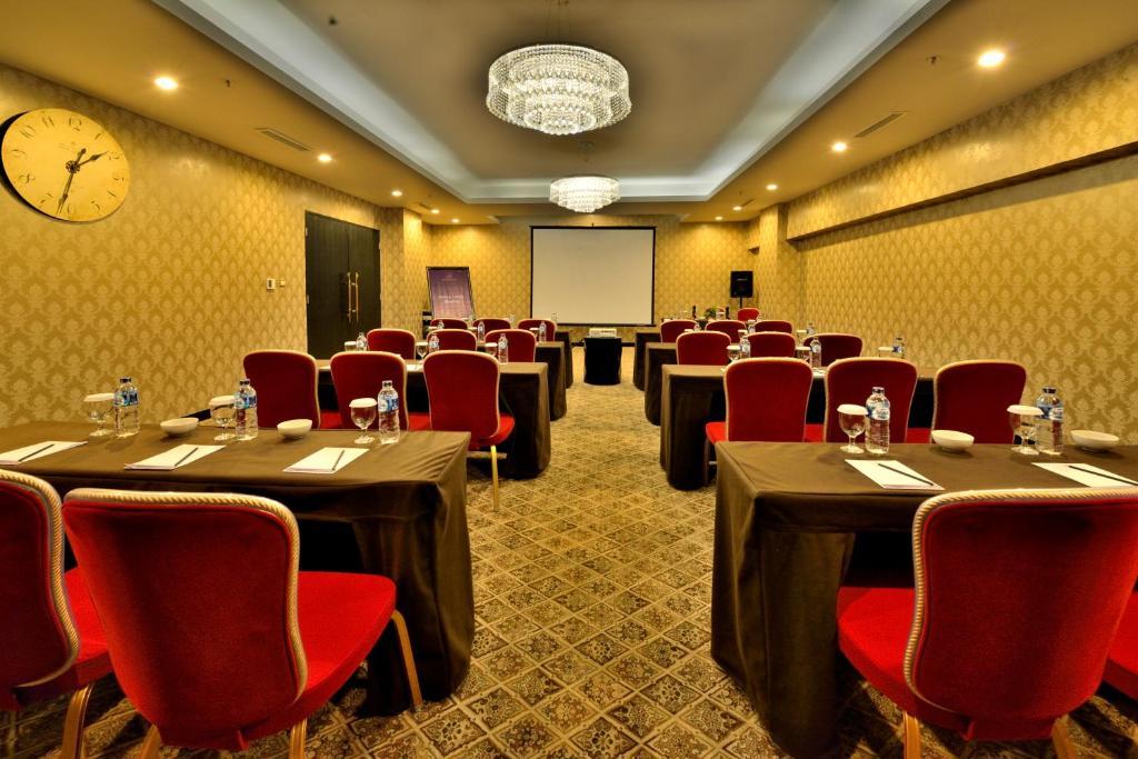 Hotel Amaroossa Royal Bogor Exteriér fotografie